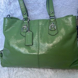 COACH ASHLEY GREEN LEATHER CARRYALL BAG F15516